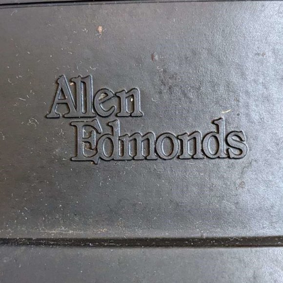 Leather Dress Shoes - Fine Men's Brogue Cap-Toe Oxfords, Top Quality - Picture 14 of 15